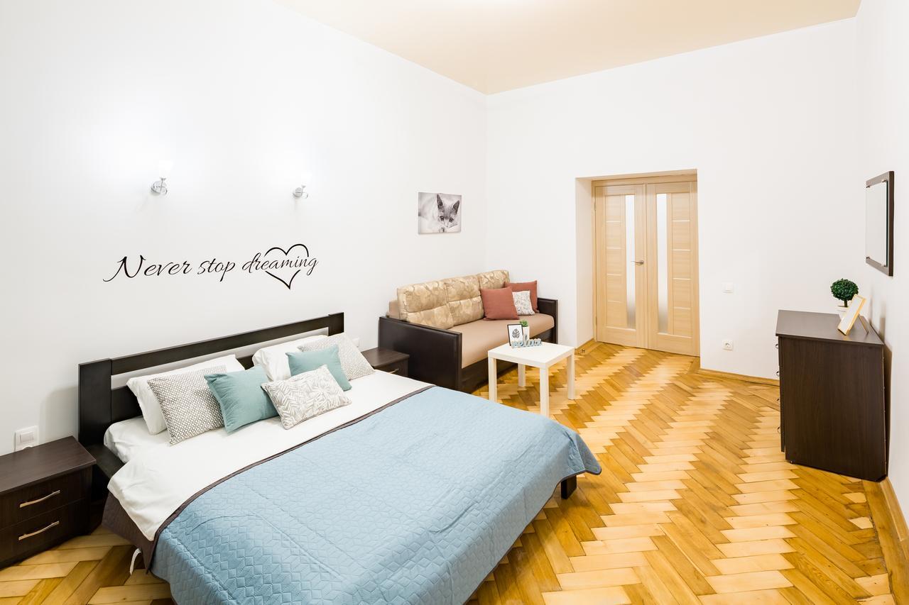 Bright And Cozy Apart With Balcony Lviv Exterior foto