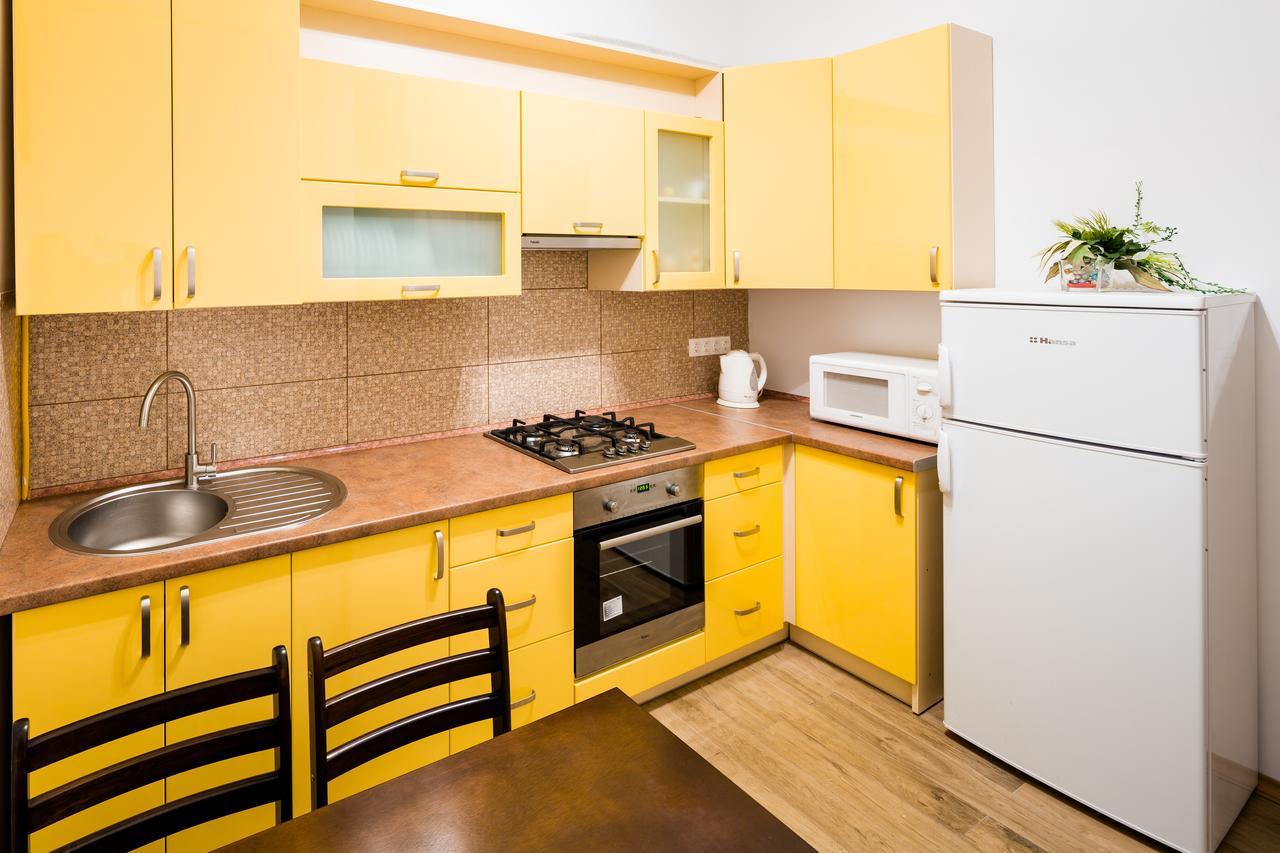 Bright And Cozy Apart With Balcony Lviv Exterior foto